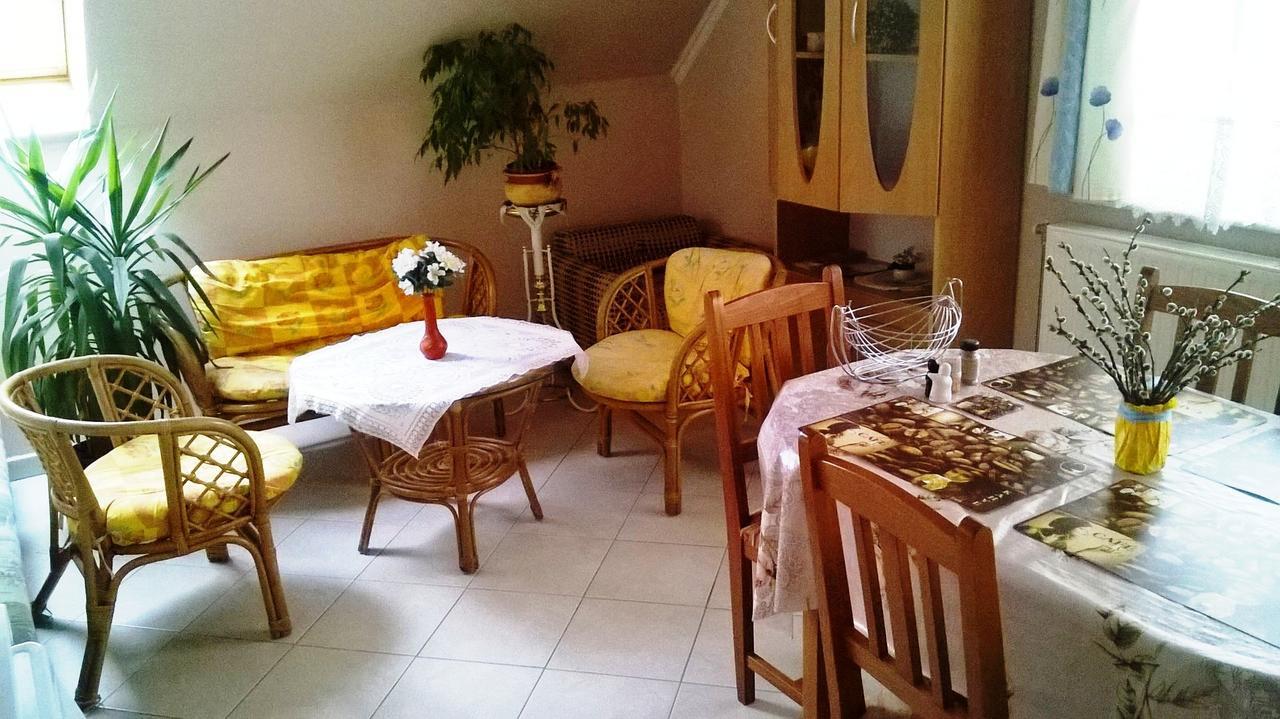 Erika Vendeghaz Hotel Buk Bagian luar foto
